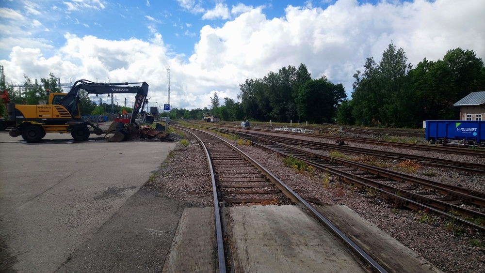 Alapihan eteläpäätä
Kuvattuna veturitallien suunnasta.
