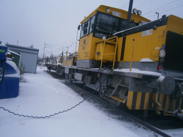 Tka7 Mikkelin varikolla
Tka7 sekä uskoakseni Kbp-sarjan tavaravaunu. Mitä sillä on mahdettu Mikkelin ympäristössä VR-Trackin toimesta kuljettaa ja miksi, sitä en tiedä.
VR lopetti Mikkelin varikon käytön noin vuotta myöhemmin.
Avainsanat: op_VR;jyv_Tka7;jyv_Kbp