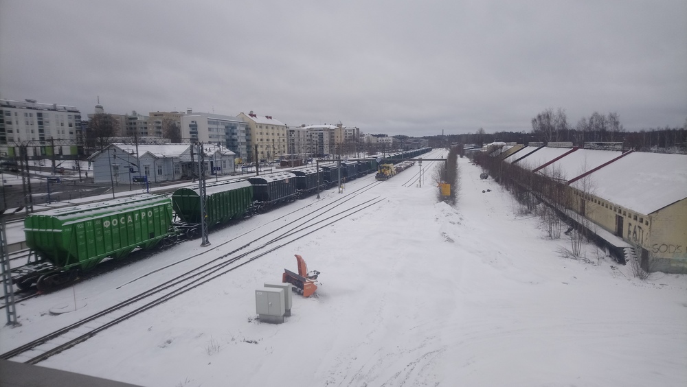 Mikkelin ratapihaa 10.4.2019
Lannoitejuna sekä radanpidon kalustoa seisomassa Mikkelin ratapihalla.
Avainsanat: op_Komsor;jyv_Tka7;jyv_Vtad