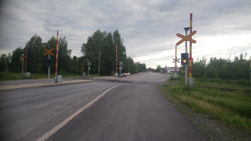 Vapaudentien tasoristeys 20.6.2019
Suupohjan radan ensimmäinen tasoristeys Seinäjoella.
Avainsanat: infra_tasoristeys