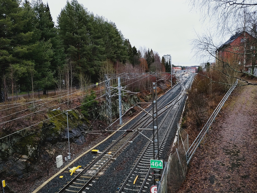 Kuopion asema etelästä käsin 2.12.2025
Kuopion aseman eteläpään vaihteita, nähtynä Iloharjun suunnasta.
